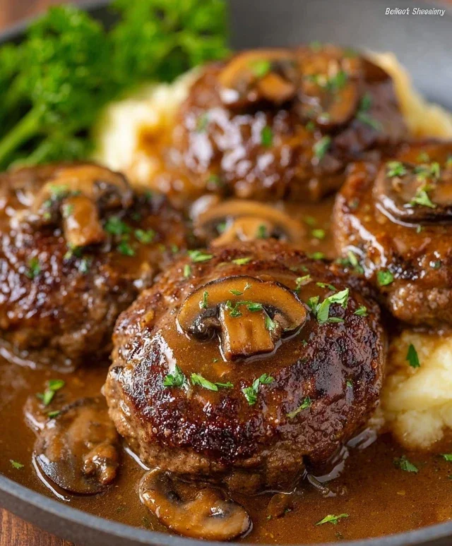 Easy Homemade Salisbury Steak